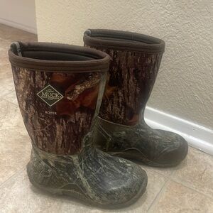 Kids Camo Muck Boots Size 11
